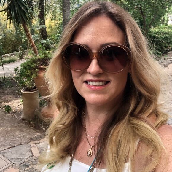 Meet your Posher, Kalynne - Picture 2 of 3